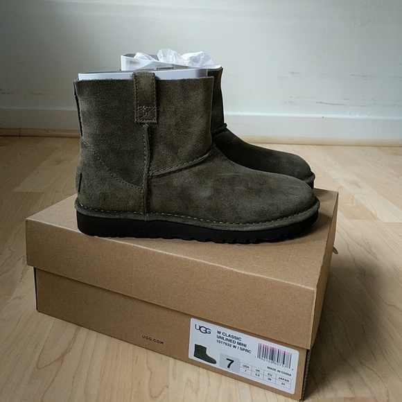 ugg classic mini spruce